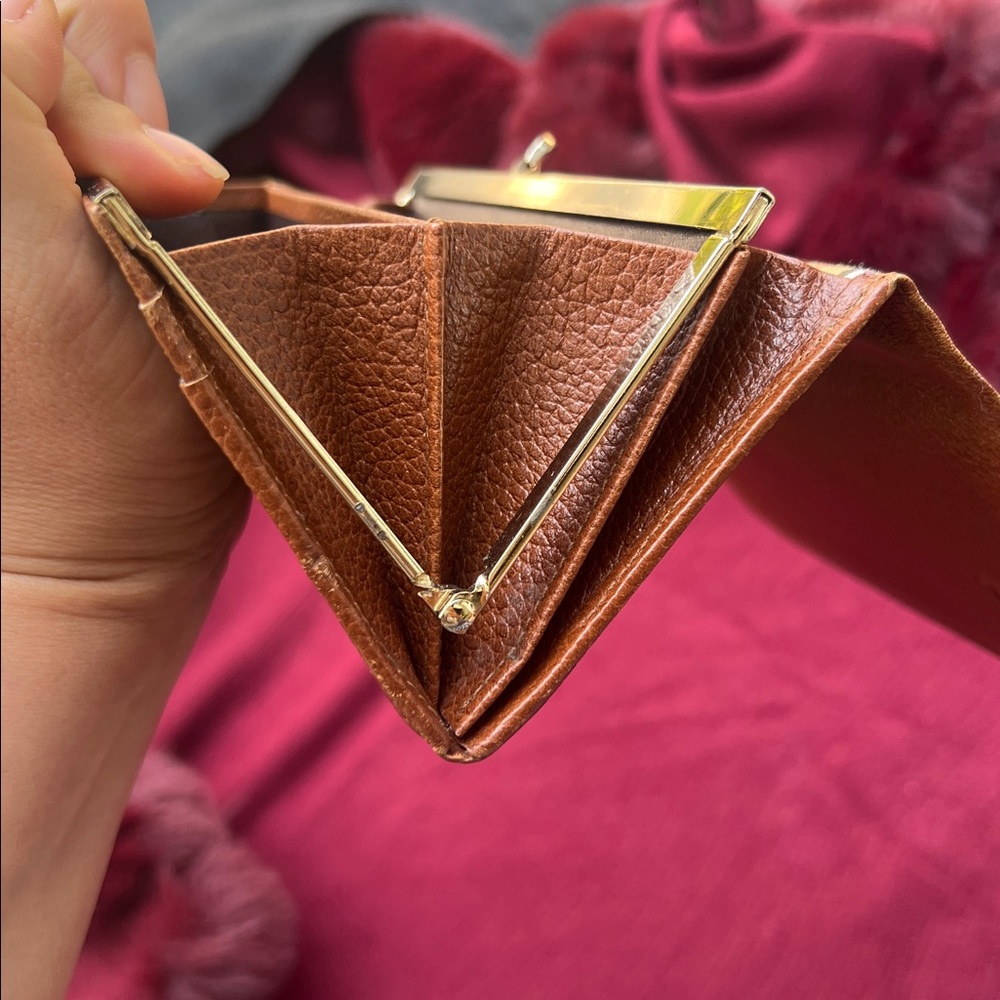 Burberry Tan Leather Wallet - Picture 6 of 6